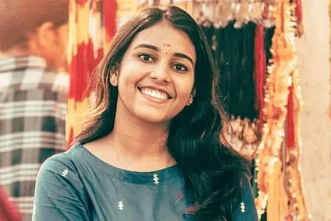 Sradha Satheesh