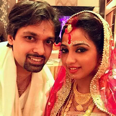 Shreya Ghoshal ties the knot with beau Shiladitya