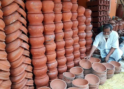 Kerala man distributes 10,000 mud pots worth Rs 6 lakh for free to give birds water