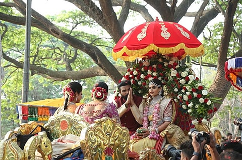 CM, Siddaramaiah, Sudeep among guests who attend Sriramulu's daughter's lavish wedding