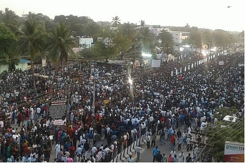 Thousands come together in Thoothukudi to protest against Sterlite Copper Plant