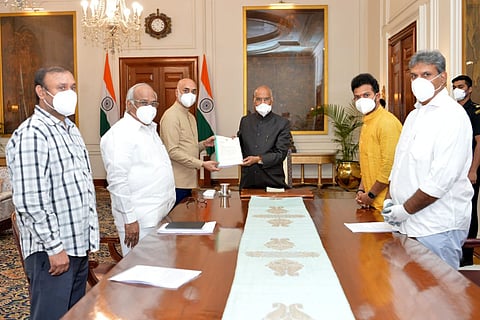 TDP leaders meet President Kovind, seek intervention against YSRCP’s governance