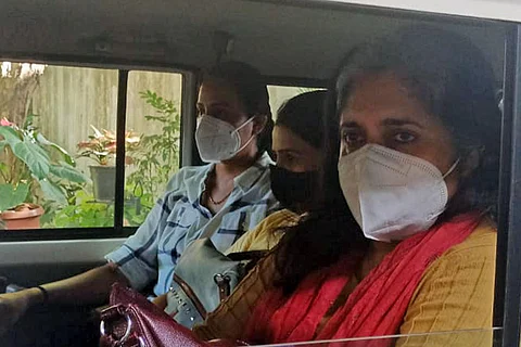 Journalist and activist Teesta Setalvad being taken into custody
