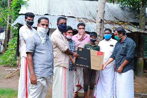 Scores of students without TV miss virtual classes, Kerala tries to find solutions