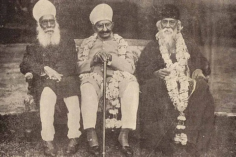 Sir Amin Jung, Maharaja Kishen Pershad and Rabindranath Tagore in Hyderabad, 1933