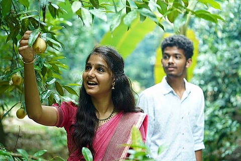 Anaswara and Mathew in Thanneer Mathan Dinangal