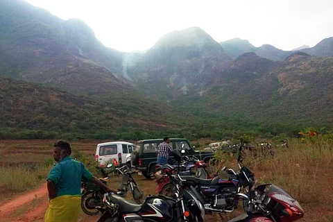 8 including 3 kids trapped in forest fire in TN’s Theni, rescue ops on