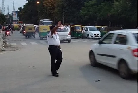 Bengaluru police invites citizens to volunteer as traffic wardens