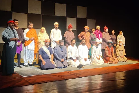 Cast of Tughlaq