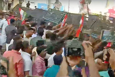Protests outside Thiruvananthapuram Corporation office