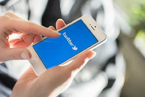 Twitter rolls out reverse-chronological feed for iOS users