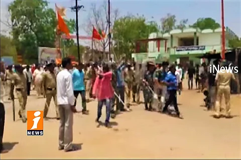 Communal violence in Telangana: Police lob teargas shells as mob pelts stones in Utnoor