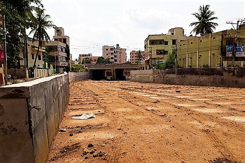 4 years, no relief: Red tape, inefficiency choke Hyd bridge projects, leaving roads in a mess