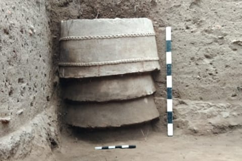 Ring wells with thumb impression unearthed at TN’s Keezhadi archaeological site