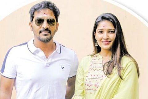 Vaibhav and Vani Bhojan to star in 'Kallam Karka'
