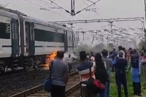 Madhya Pradesh: Fire breaks out in Vande Bharat Express, no casualties reported