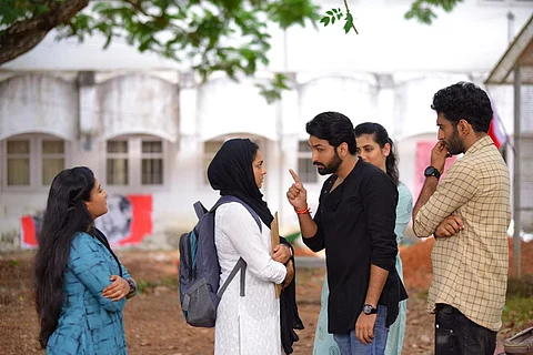 Still from movie 'Varthamanam'