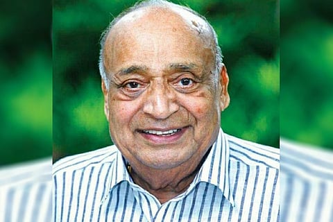 ‘Loss to democratic and secular movements’: CM Pinarayi on demise of MP Veerendra Kumar