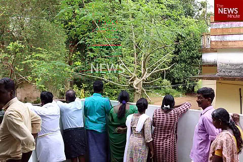 Visitors at Elanthoor near Bhagaval Singh's house