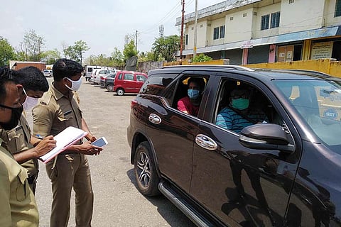 Kerala police at Walayar checkpost