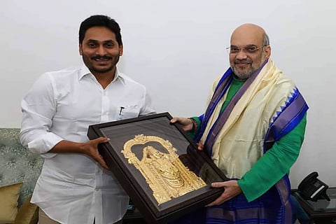 Jagan meets Union Mins over Andhra special status, Polavaram project