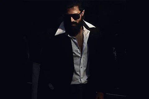 Yash's exlusive still from 'KGF: Chapter 2'