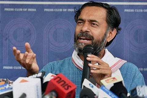 Yogendra Yadav detained by TN cops for meeting farmers for Salem-Chennai Green highway