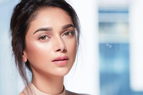 Aditi Rao Hydari melts hearts singing ‘Chupke Se’ from ‘Saathiya’