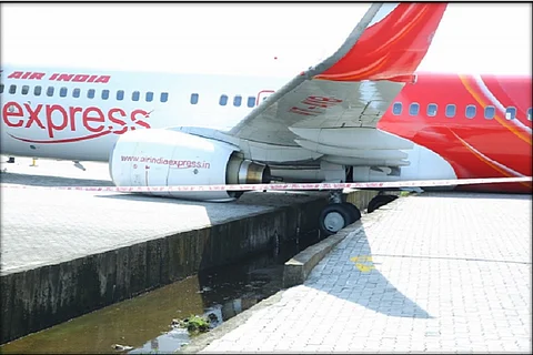 Tiff between pilot, co-pilot caused AI Express flight to land in a Kochi drain in 2017