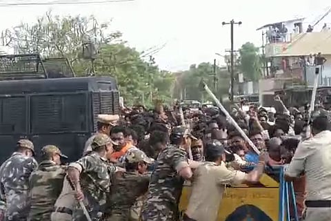 Mob in Amalapuram clashing with police: Konaseema internet shutdown continues days after violence over renaming district