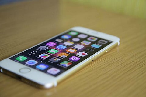 Apple iOS 11.3 lets users control battery performance