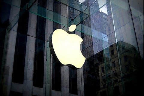 In the battle for offering best TV shows online, Apple could buy Netflix: Analysts