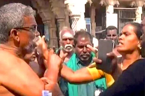 ‘Fraud!’ vs ‘Slut!’: Farmer leader Ayyakannu gets into fist fight with BJP woman