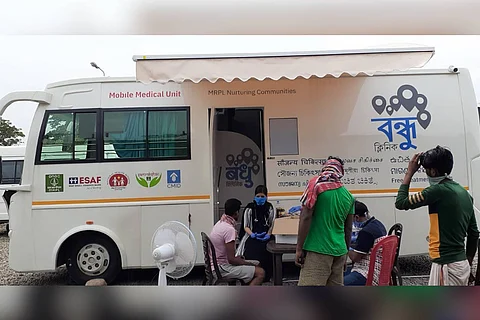In Kerala's Ernakulam, a mobile clinic is screening migrant workers for COVID-19