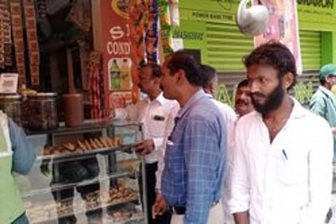 B’luru civic body targets street food stalls to fight cholera, critics question logic