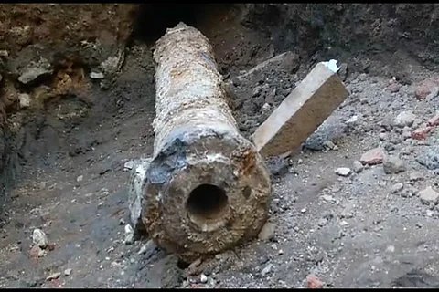 Old cannon found while digging plot in Hyderabad, believed to be Nizam-era relic