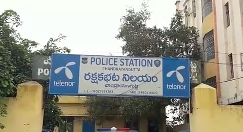 Hyderabad man sets himself ablaze in police station alleging harassment by cops