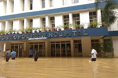 One floor of Tvm Cosmopolitan Hospital inundated, several vehicles under water