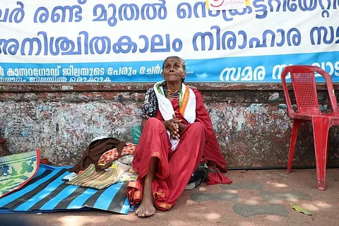 Social activist Daya Bai protesting outside the Kerala Secretariate in Thiruvananthapuram