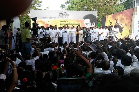 DMK holds state-wide protest over jallikattu, attacks Centre and State for not revoking ban