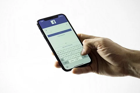 Facebook to stop using phone numbers to recommend friends in 2020