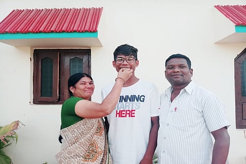 'I want to serve my people': Adivasi student from Adilabad clears JEE, hopes to join IAS