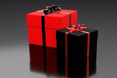 Now, political bribes go cashless! TN voters get Flipkart and Amazon gifts?