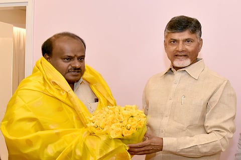 CM meets CM: Kumaraswamy, Chandrababu discuss 'alternative front' ahead of 2019