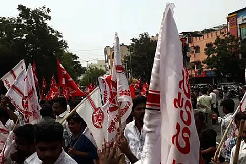 Clashes erupt in Hyderabad's Indira Park following 'Capture Dharna Chowk' protests