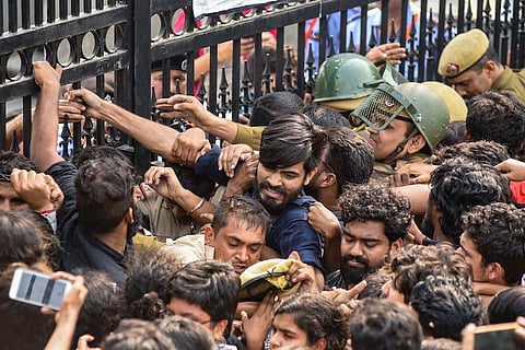 JNU students, Delhi police clash as protests over hike in fee turn violent