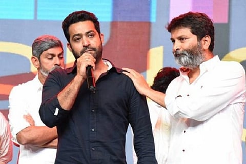 Jr NTR remembers father, gets emotional during ‘Aravinda Sametha’ event