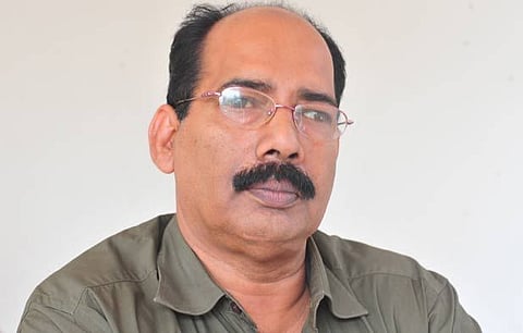 Famous Kerala writer Akbar Kakkattil passes away