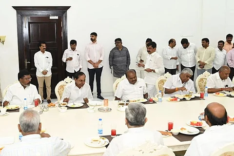 HD Kumaraswamy and Thol Thirumavalavan with KCR in Hyderabad