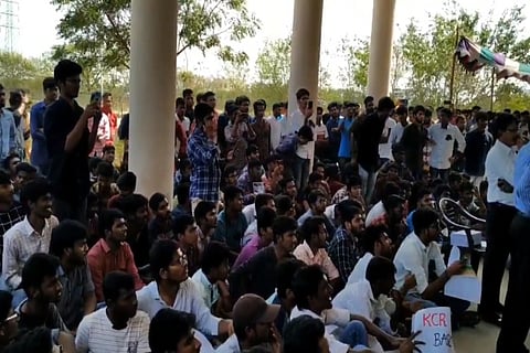 Alleging poor infrastructure, Kakatiya University students start online campaign